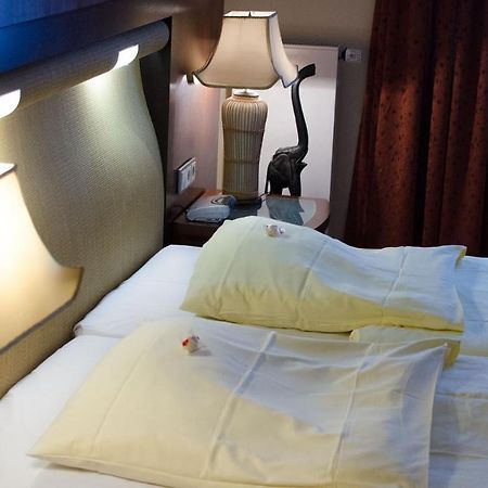 Royal Inn كولونيا المظهر الخارجي الصورة