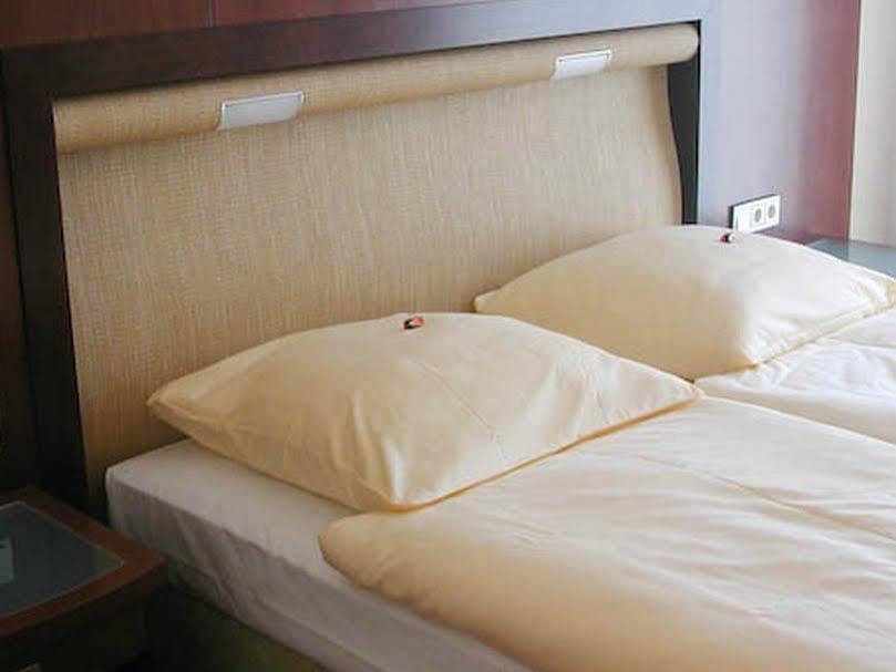 Royal Inn كولونيا المظهر الخارجي الصورة